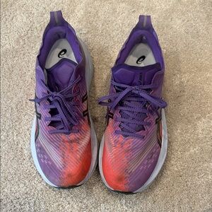 ASICS Megablast Running Shoes size 7.5 / women’s 9